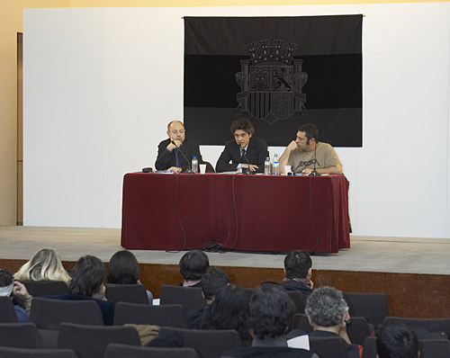 Presentación en el Museo Nacional Centro de Arte Reina Sofía: De izquierda a derecha, Jorge Díez, José Luis Corazón Ardura y Pablo España.